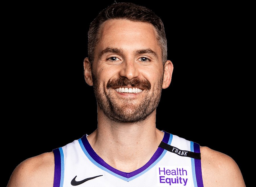 Kevin Love Backs Premium Card Shop The Alley in Hometown Lake Oswego